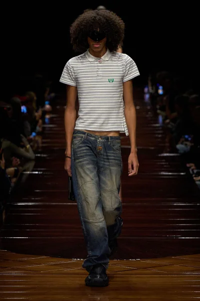 Look 33
